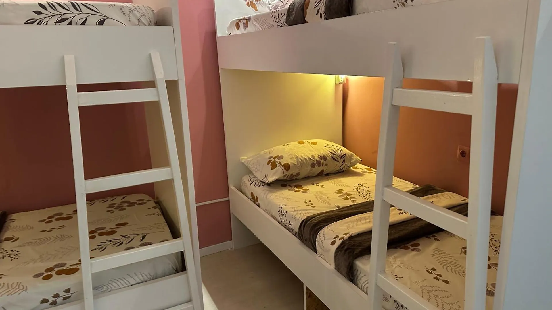 Tirana Blloku Vibes Hostel