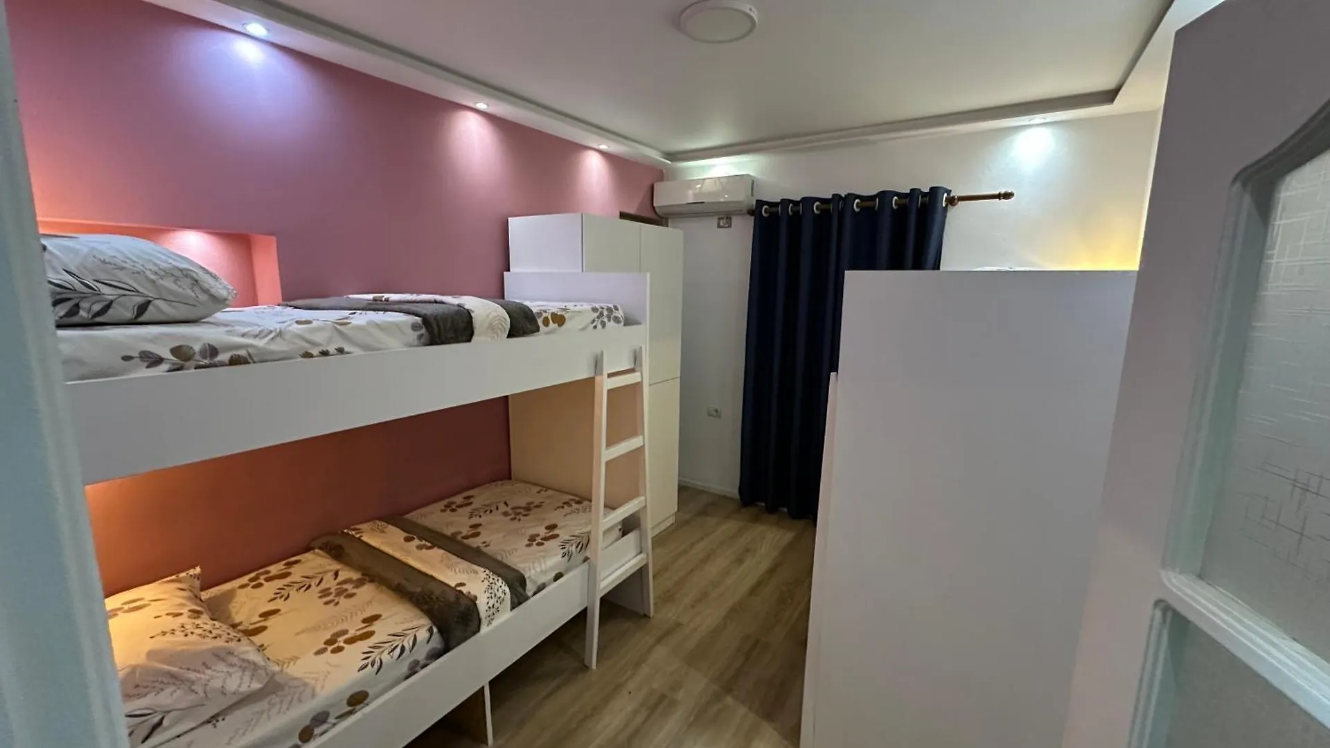 Tirana Blloku Vibes Hostel