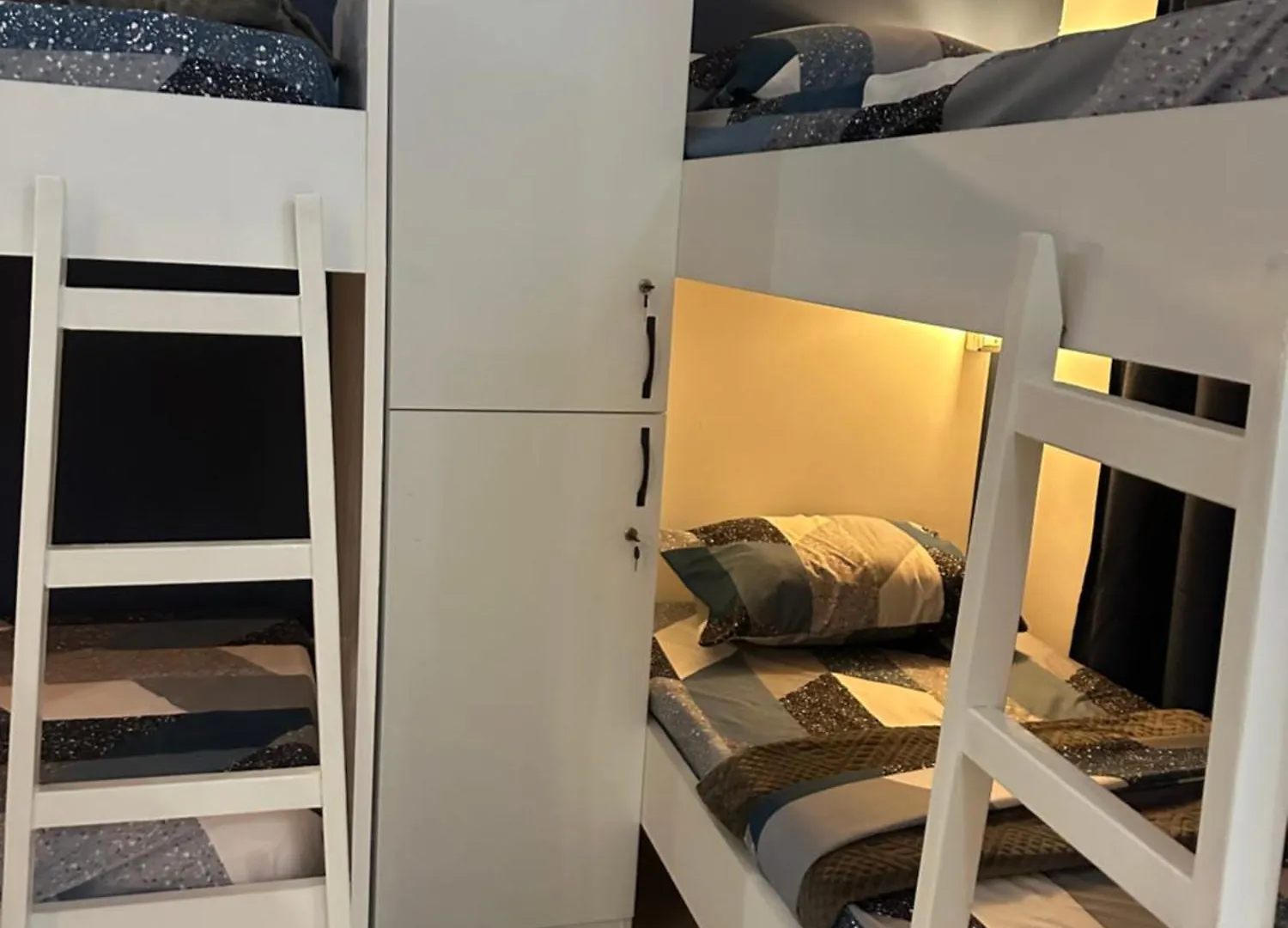 Tirana Blloku Vibes Hostel 0*,
