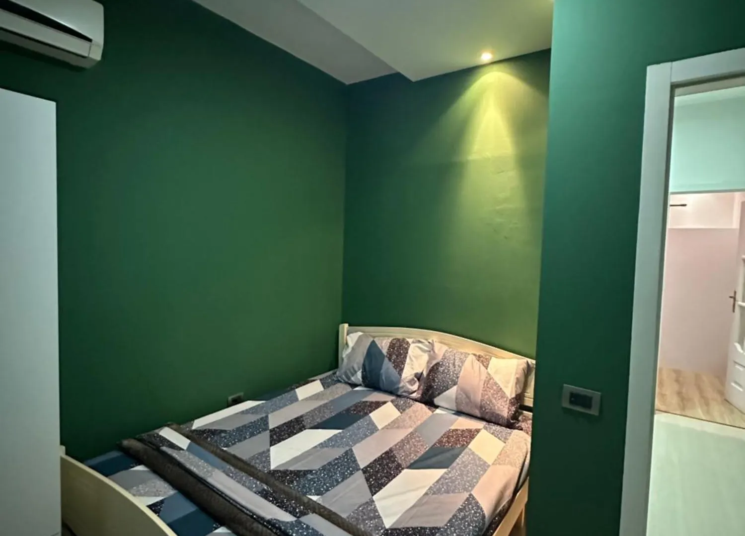 Tirana Blloku Vibes Hostel